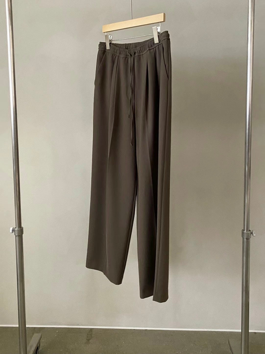 Sold out ✖️9 月PO No22 Effortless chic Trousers