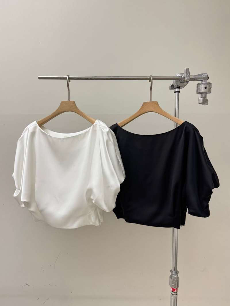 6PO 設計感系列 | 06250122 Satin Puffy top