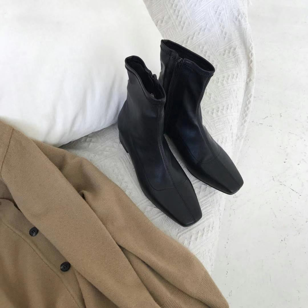 Sold out ✖️51 韓國熱賣經典款|真皮(牛皮)貼腳型小短靴 / 5cm , 3cm