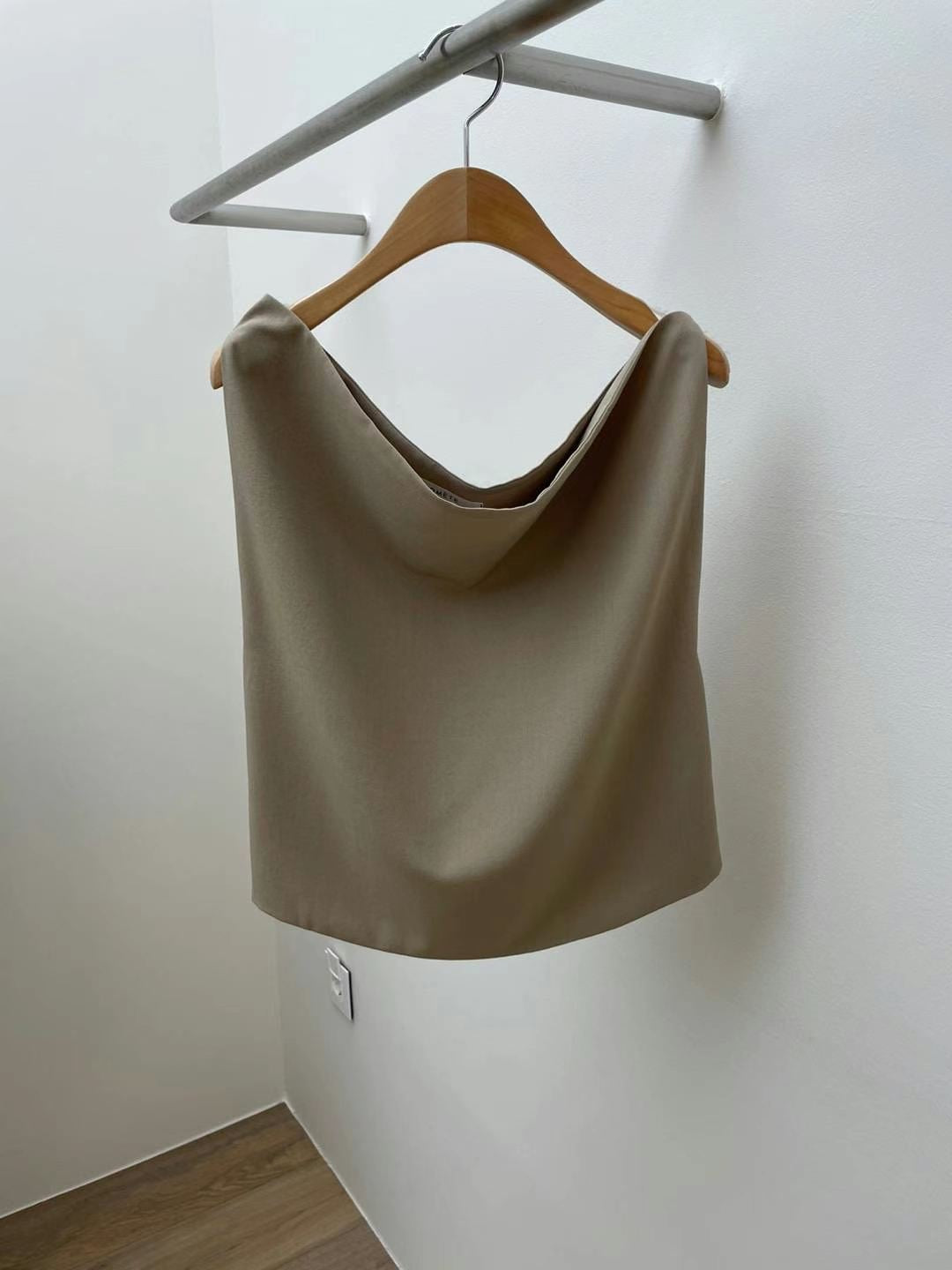 Sold out ✖️6PO No.21 one shoulder top