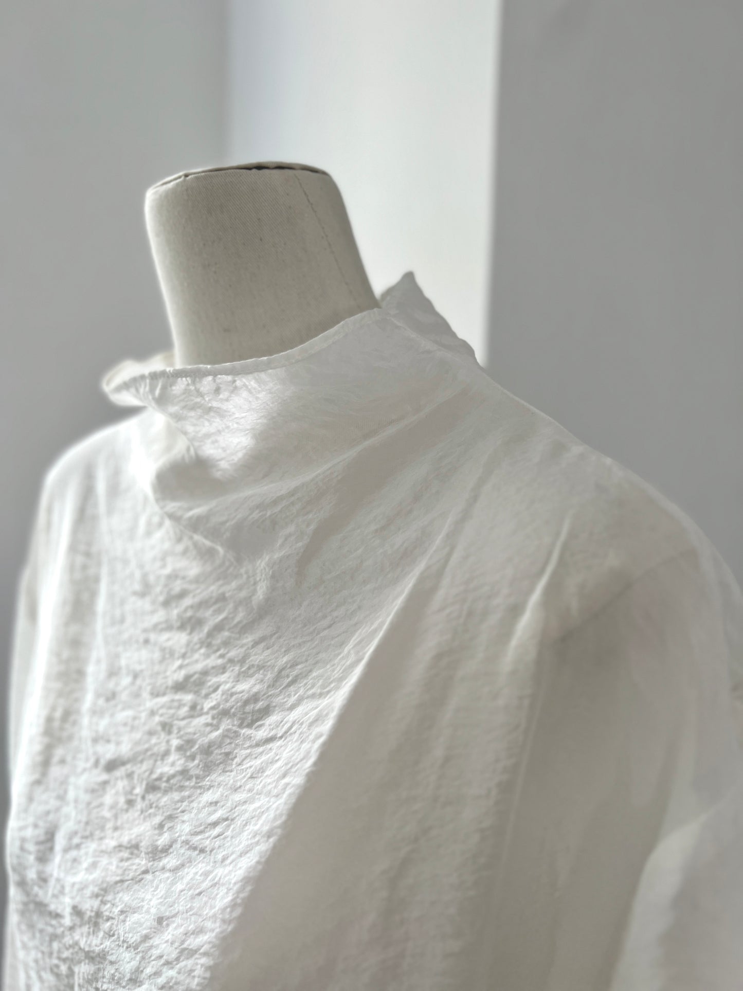 Sold out ✖️9月PO No.23 小立領透視打底衫