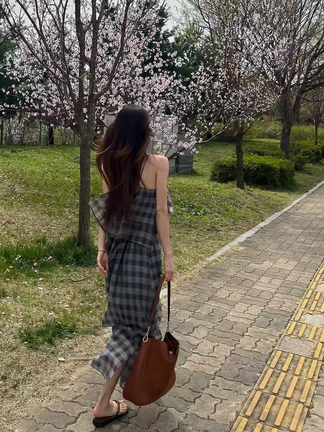 5PO |0525087   飄逸氣質款吊帶連身裙