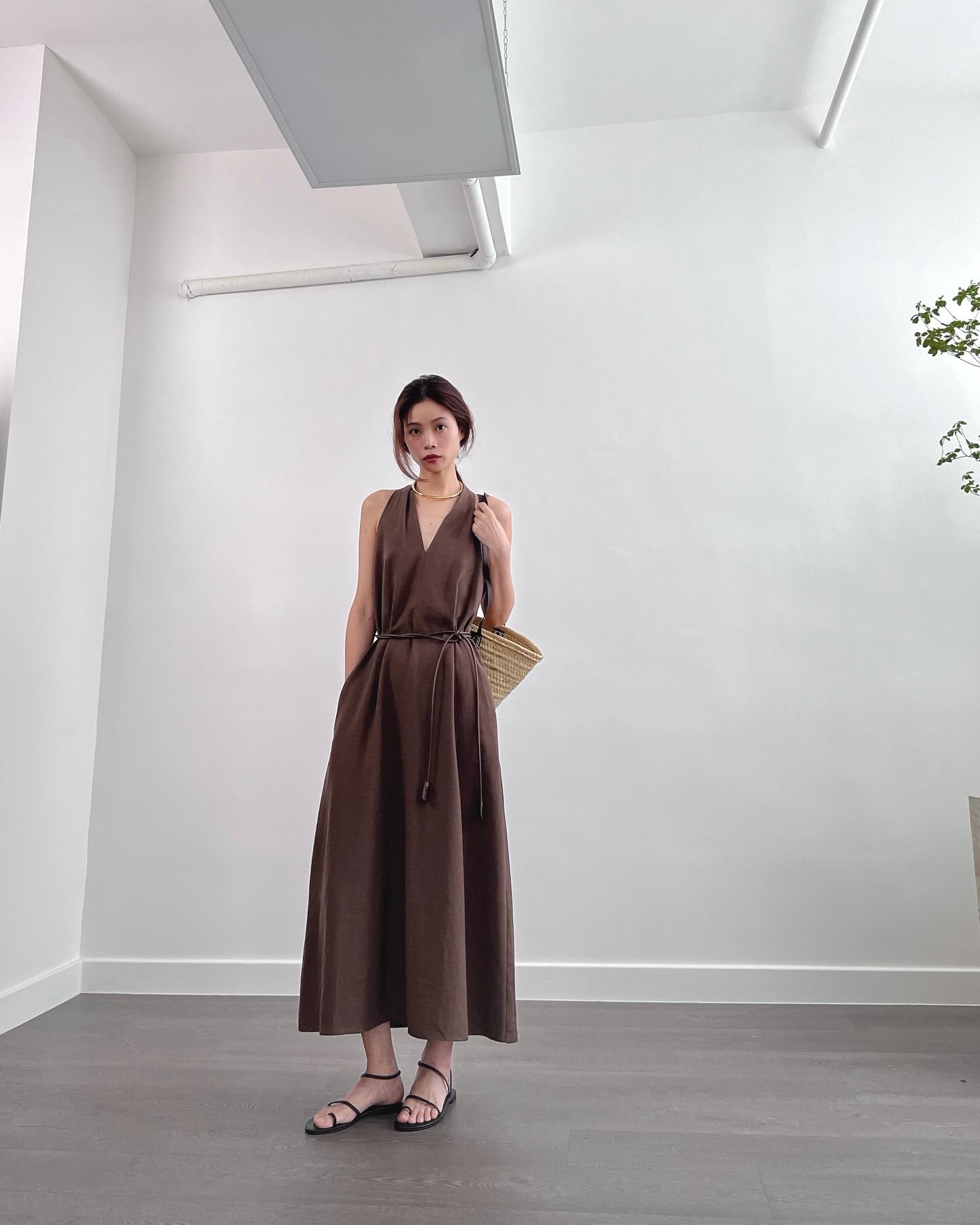 6PO 復活推介款｜06250101 V neck 挖肩連身裙