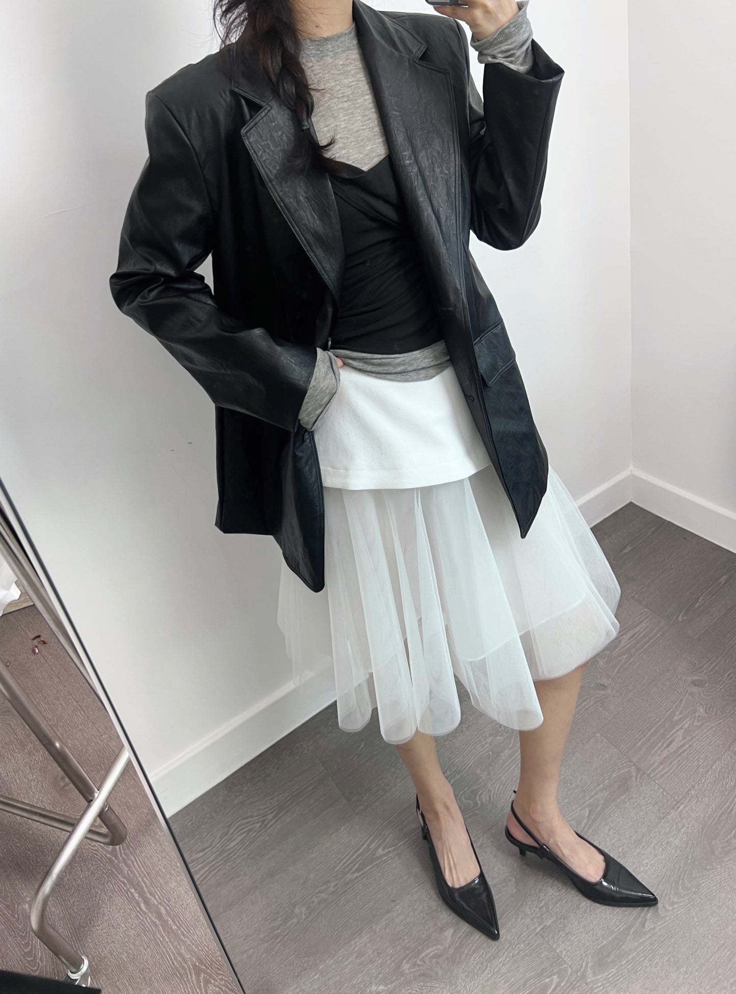 3 PO 有型款｜0325047 Faux Leather 西裝外套（輕身）