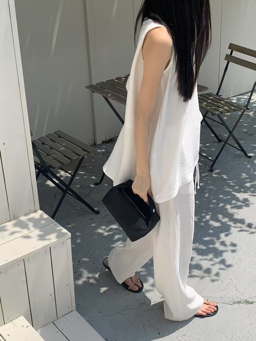 6PO 復活款 ｜06250109  大露背Twist blouse