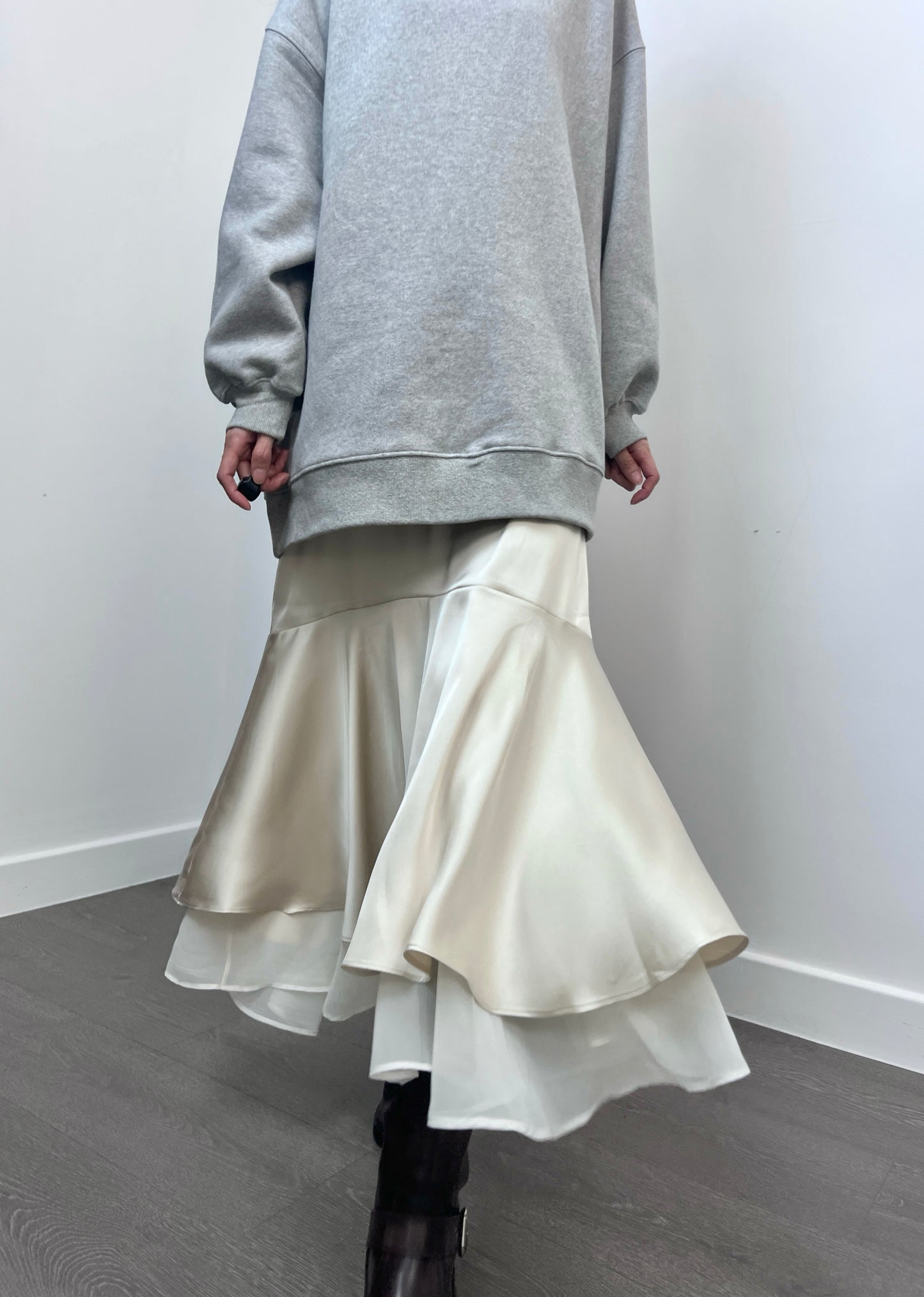 11月PO 好靚自留｜ 1124124 Ruffled Satin Skirt