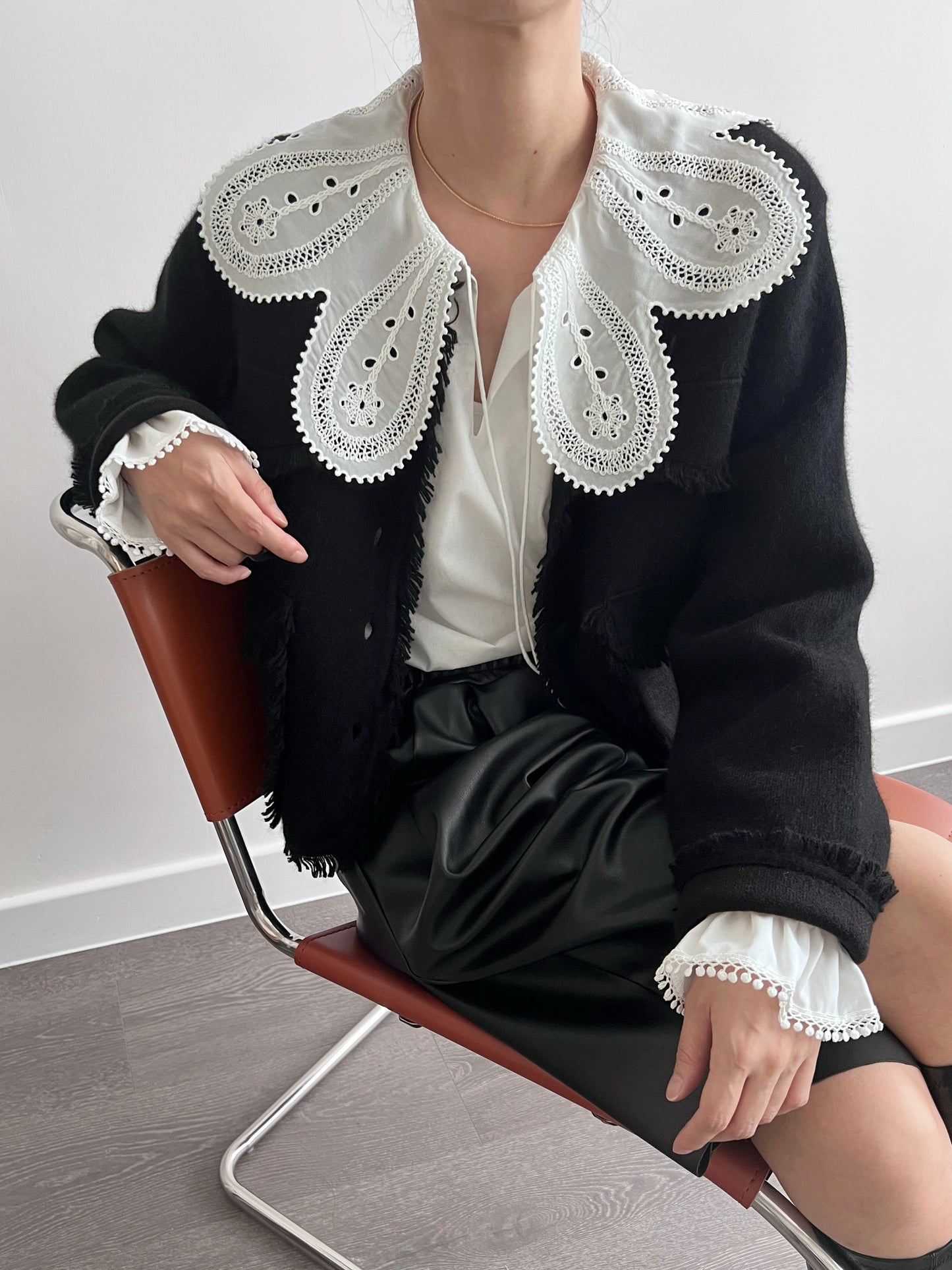 12PO 熱賣復活上架| 1224149 Lace Collar blouses