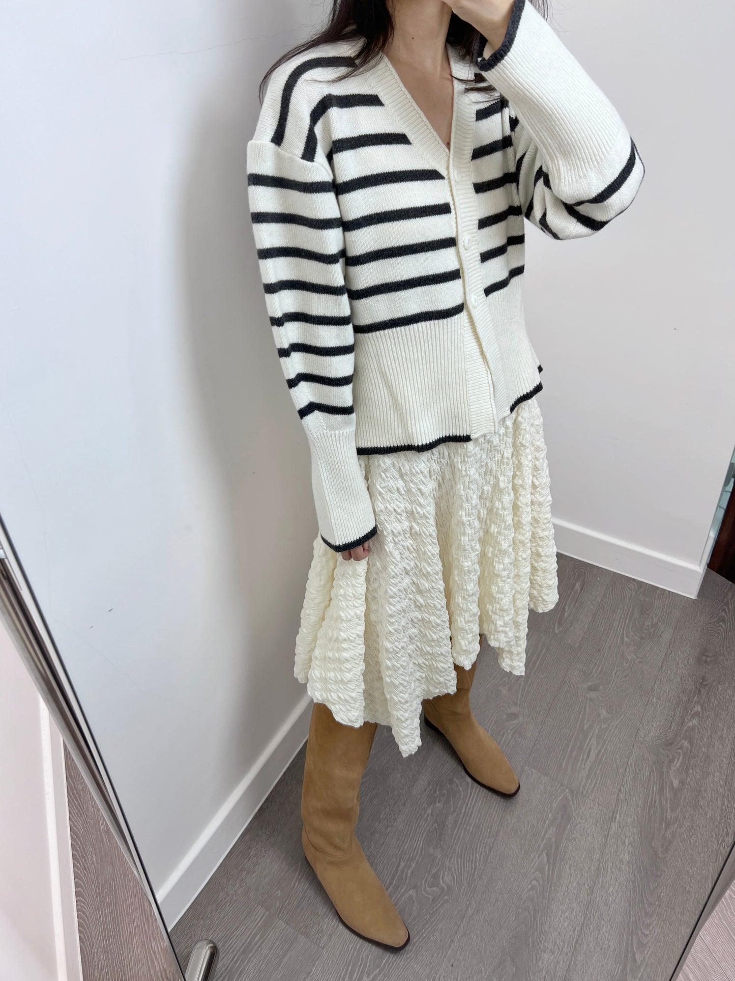 11 PO| 1124096 Cardigan