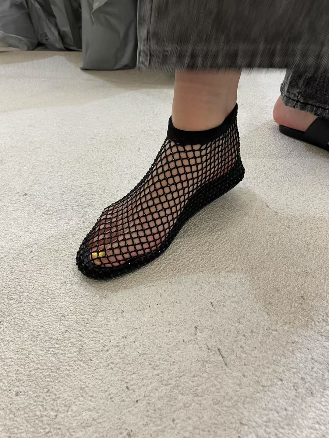 5PO 
| SH0051 2025 Trend 💎黑色閃石網襪靴