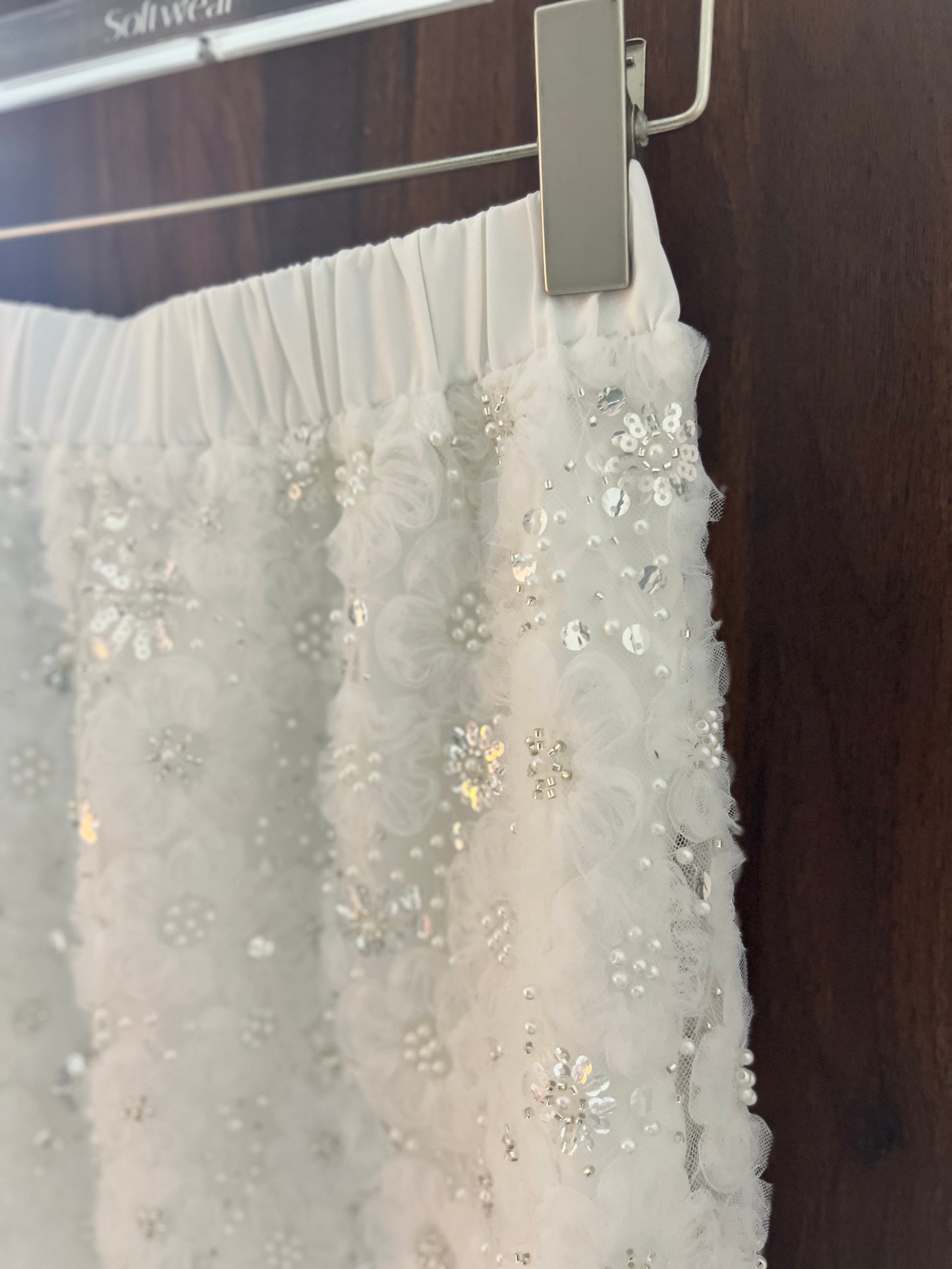 Sold out 24 Spring trend 立體花朵薄紗閃閃裙