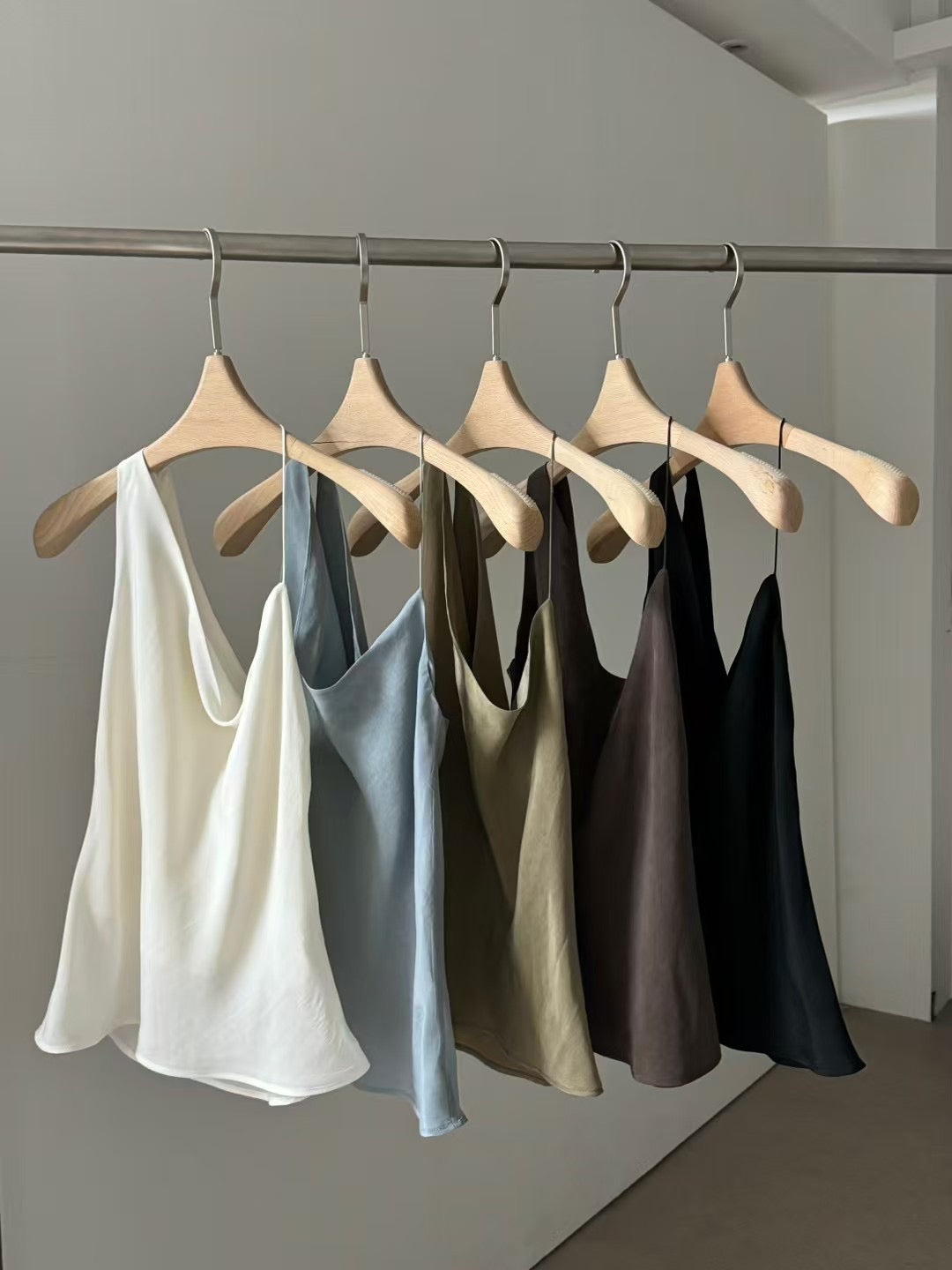6PO Classy outfit｜06250112 Satin camisole