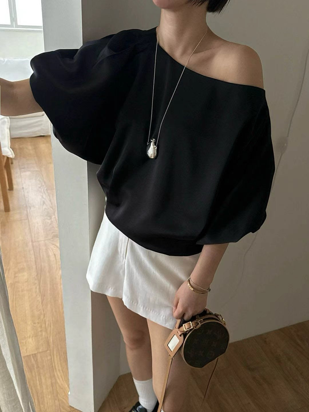 6PO 設計感系列 | 06250122 Satin Puffy top