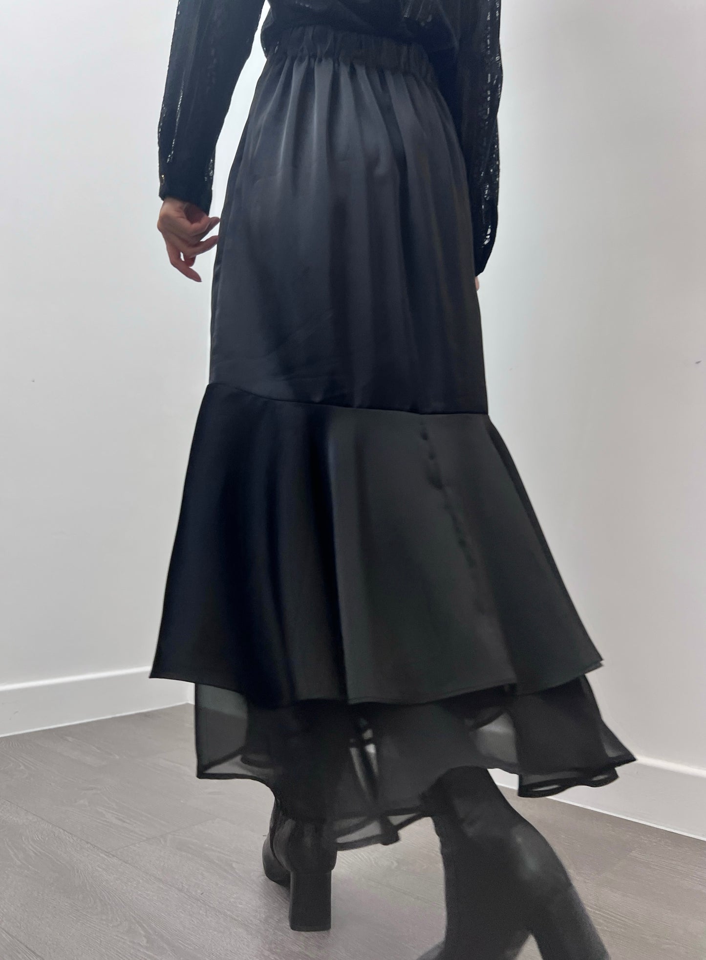 11月PO 好靚自留｜ 1124124 Ruffled Satin Skirt