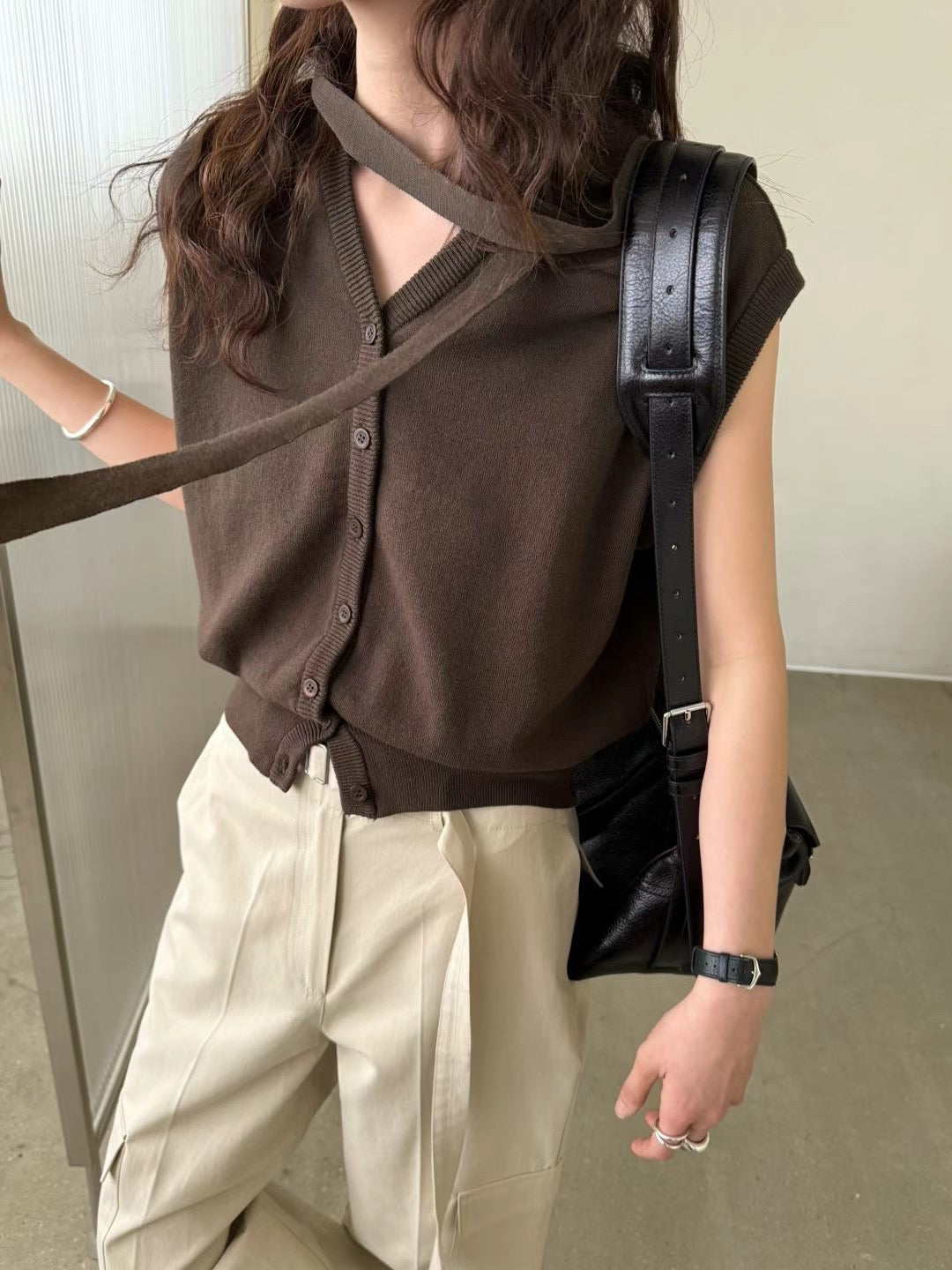 4PO｜0425053 配搭必備 /Knitted vest cardigan ( with tie)