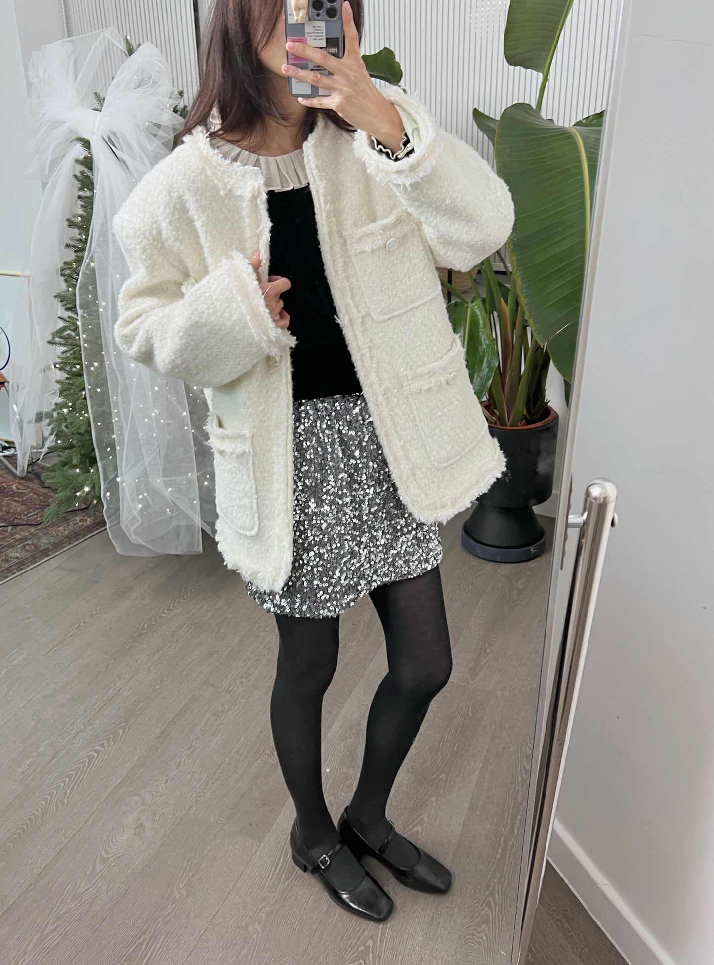 JanPO New Year’s Capsule  |  0125014 小醜領絲絨top