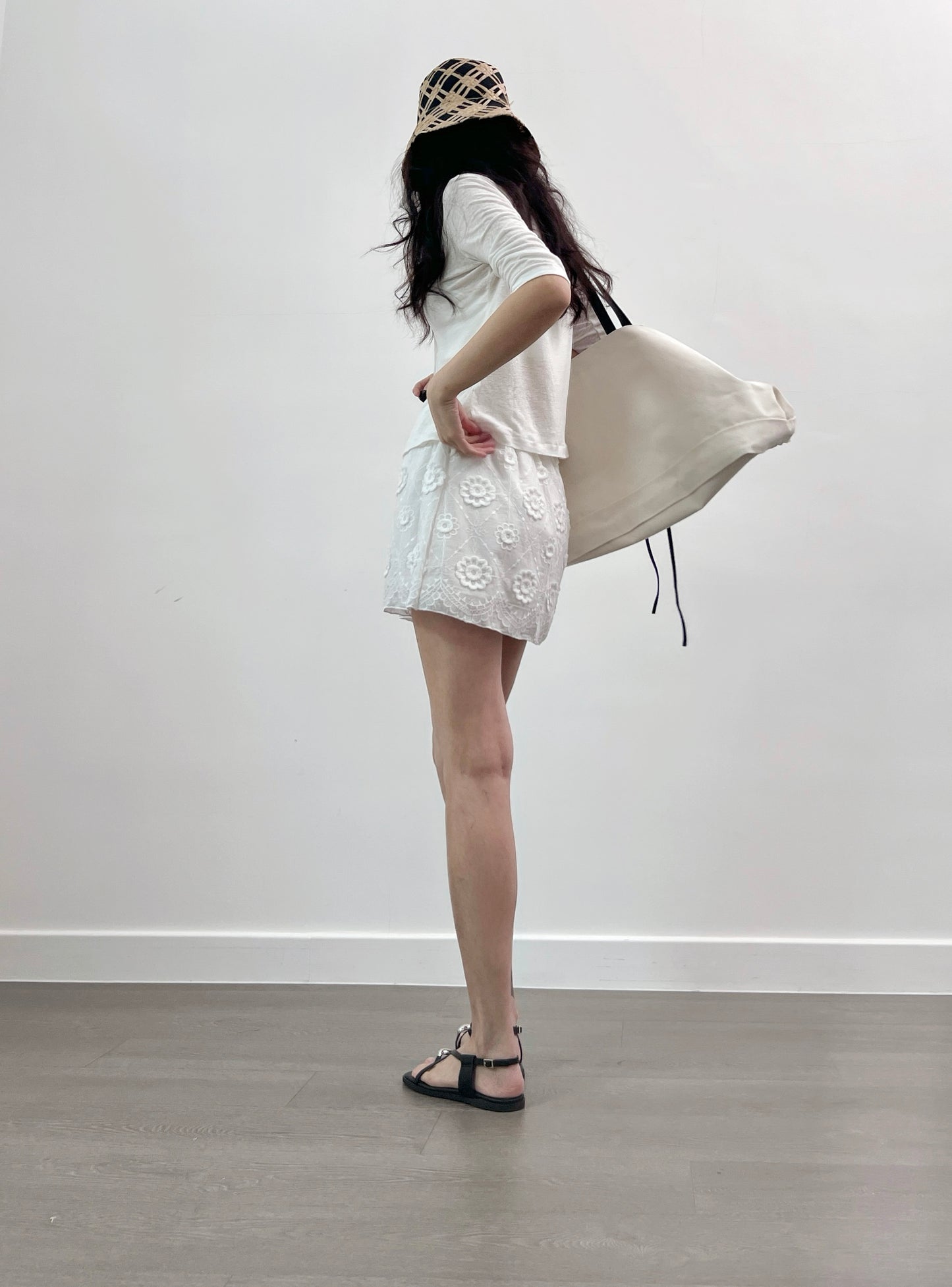8PO 長青款 | 08250155 立體花朵短裙