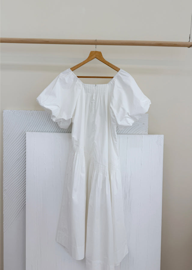 5PO |0525080 高質系列/ Puff sleeve White dress