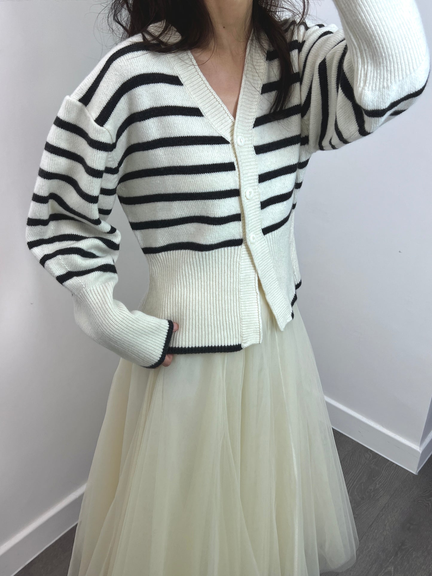 11 PO| 1124096 Cardigan