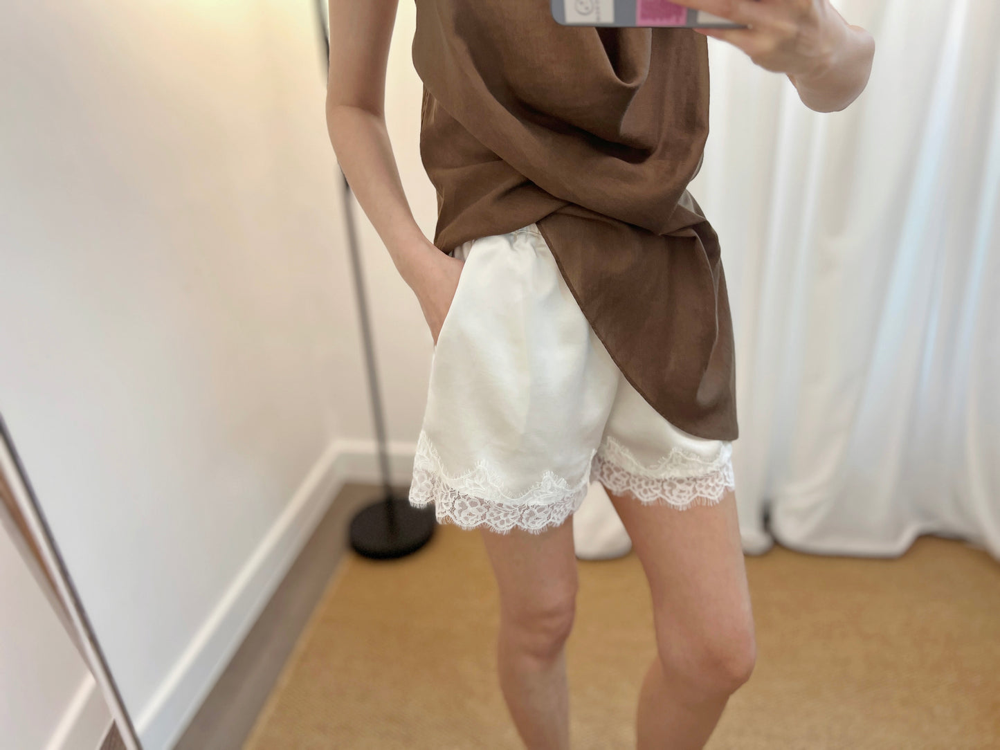 5PO 2025Trend  |0525096 Satin lace shorts