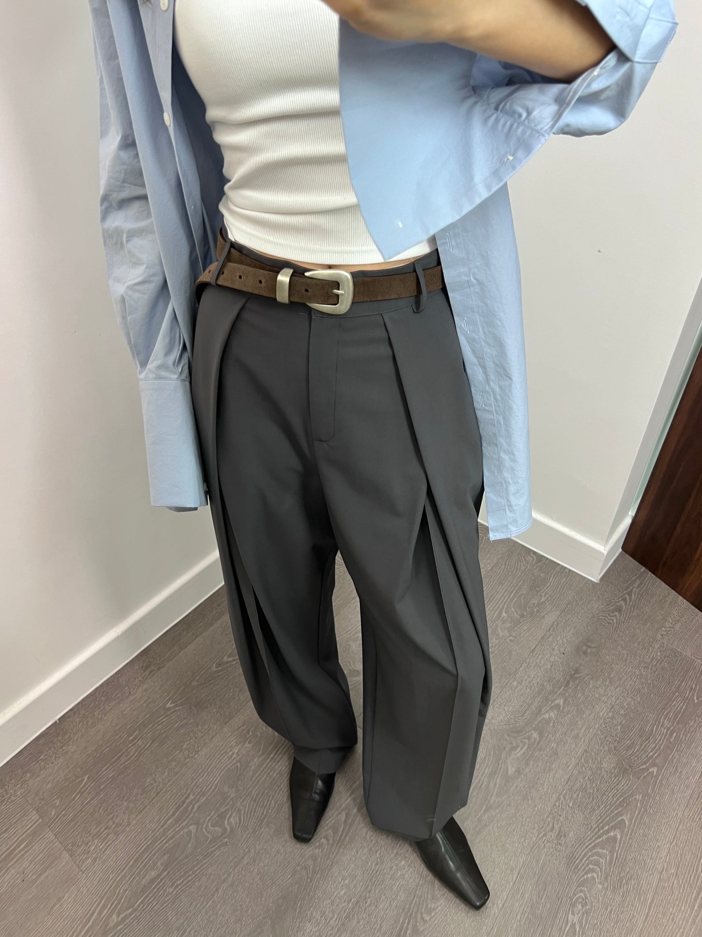 10 PO | 1024088 High Rise pleated trousers