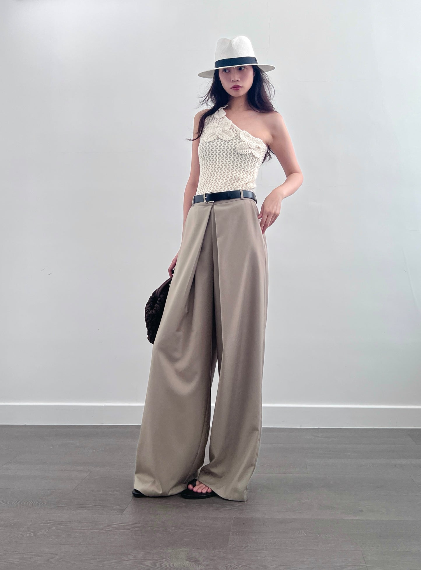 7PO 自留款 | 07250131 花朵針織one shoulder top