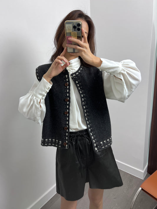 11 PO | 1124103 knit vest