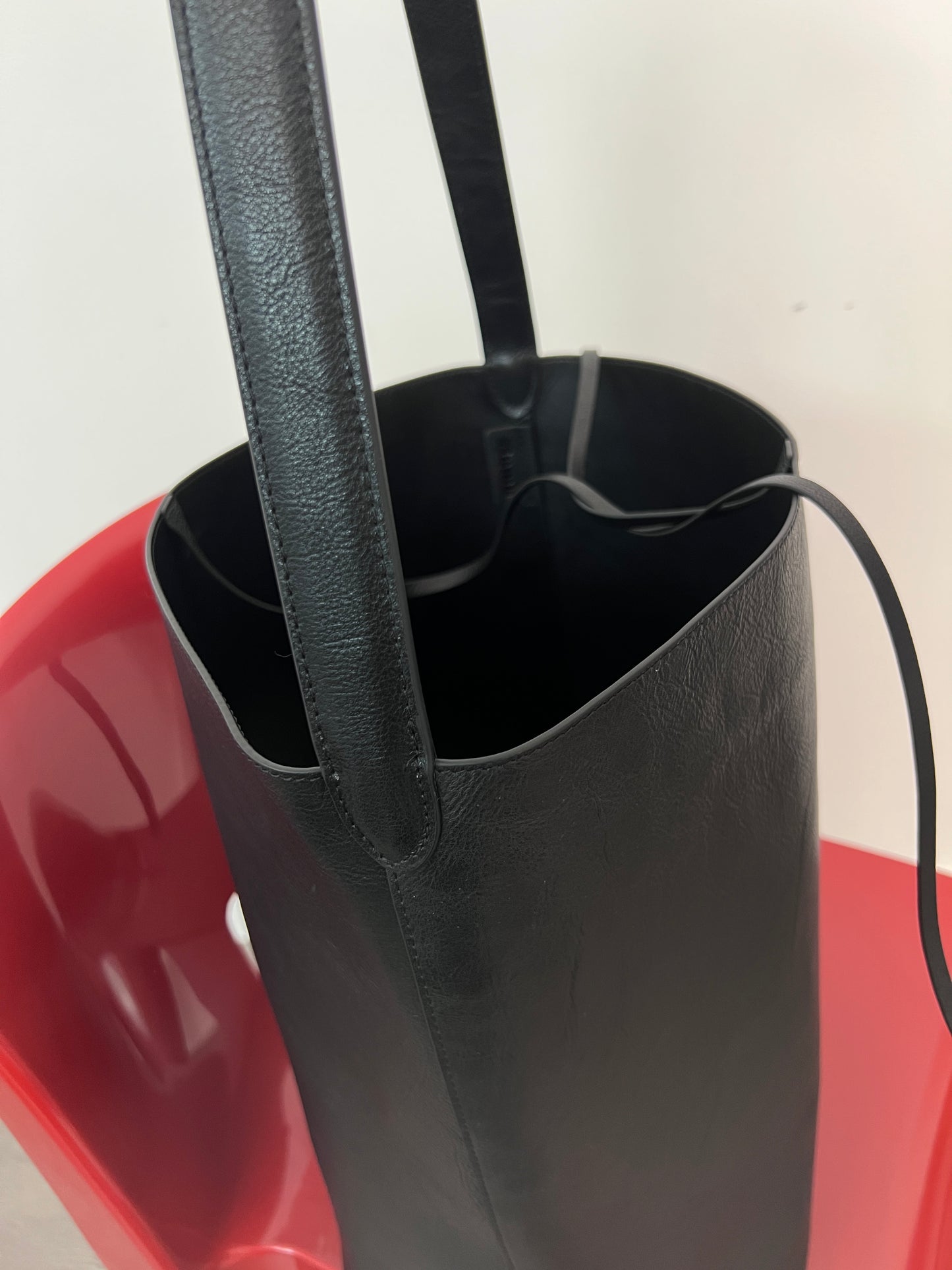 3PO|  BAG006  leather bucket bag