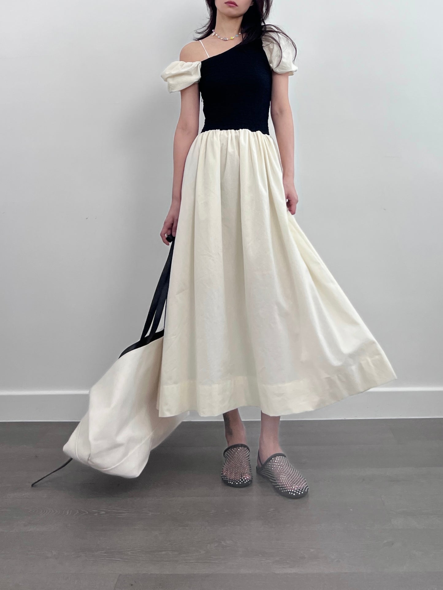 5PO 夏季打卡裙系列|0525083 One shoulder Puff sleeve dress