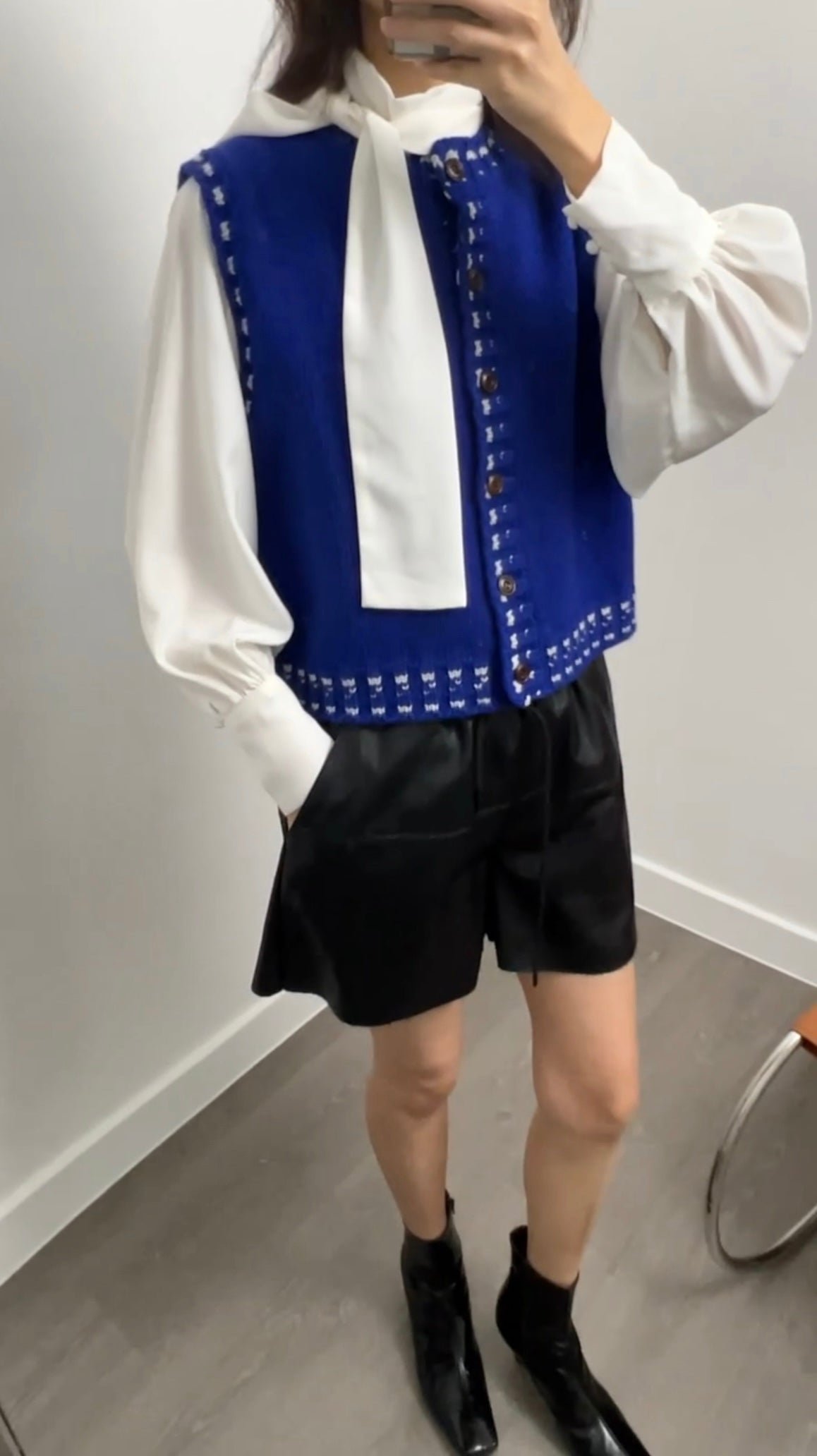 11 PO | 1124103 knit vest