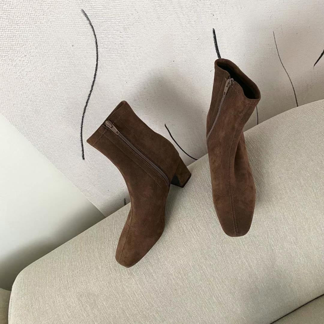 Sold out ✖️51 韓國熱賣經典款｜真皮（牛皮）貼腳型小短靴 / 5cm , 3cm