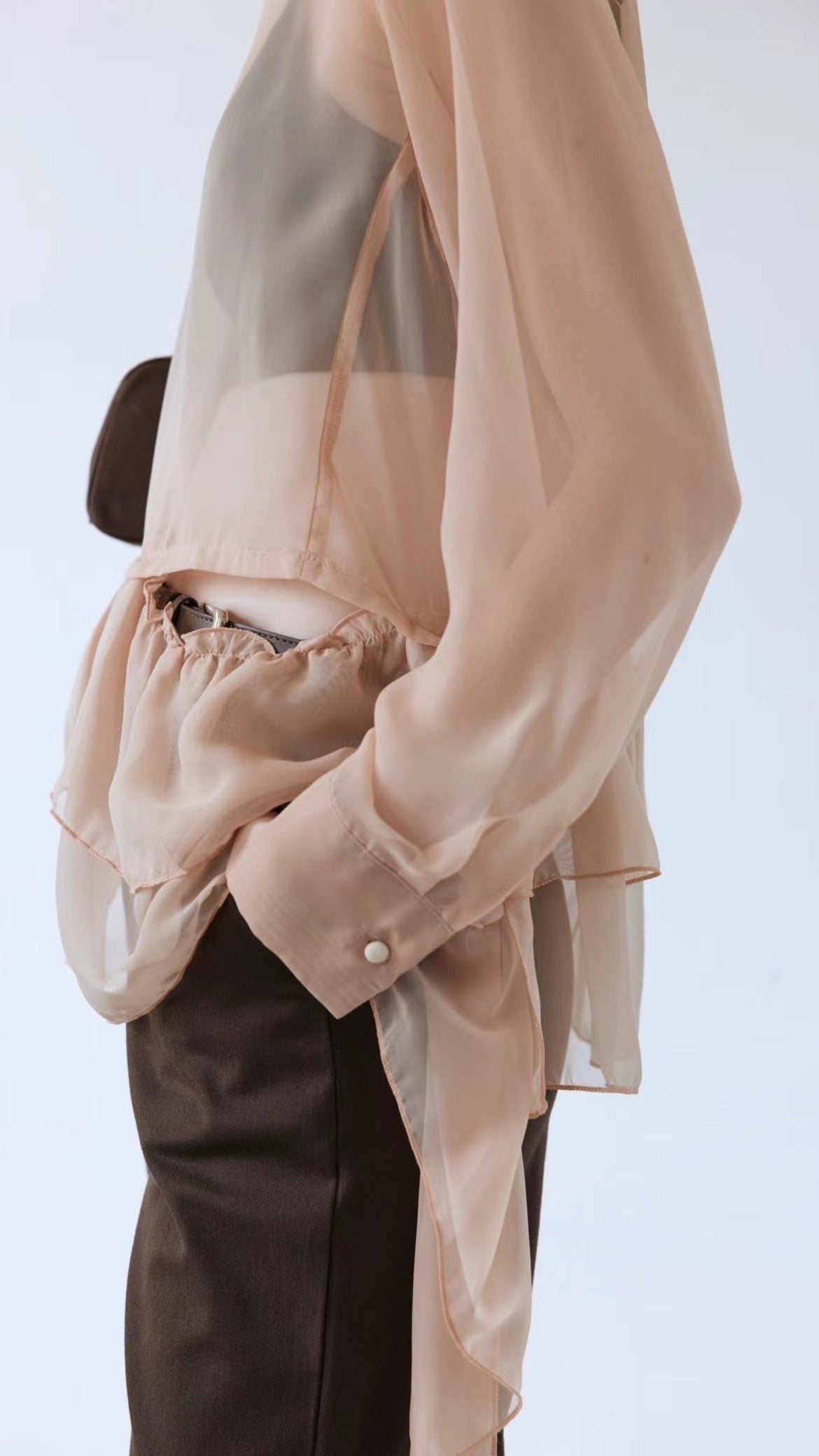 8PO / 0824036 Ruffled See through blouse