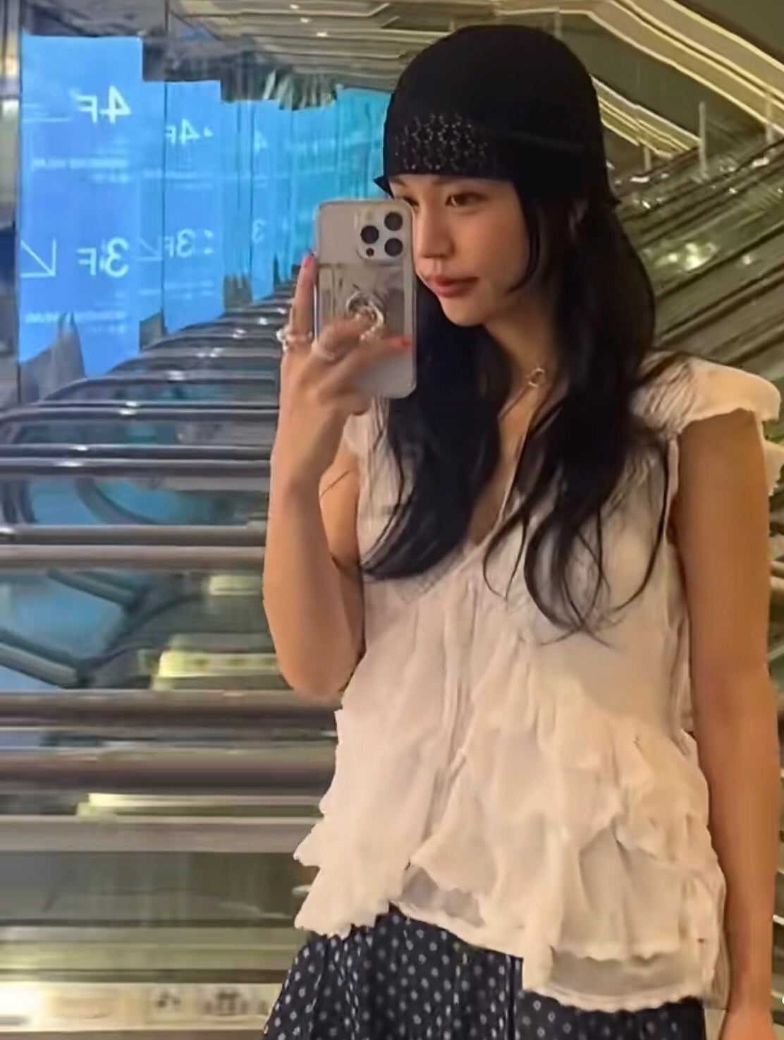 5PO
  超級熱賣款|0525086 美感飄逸Ruffles top