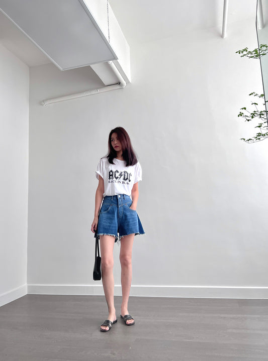 Sold out 5Pre order  No.6 A Line 前短後長牛仔短褲