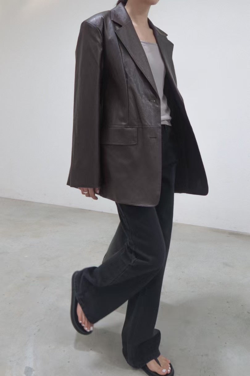 3 PO 有型款｜0325047 Faux Leather 西裝外套（輕身）