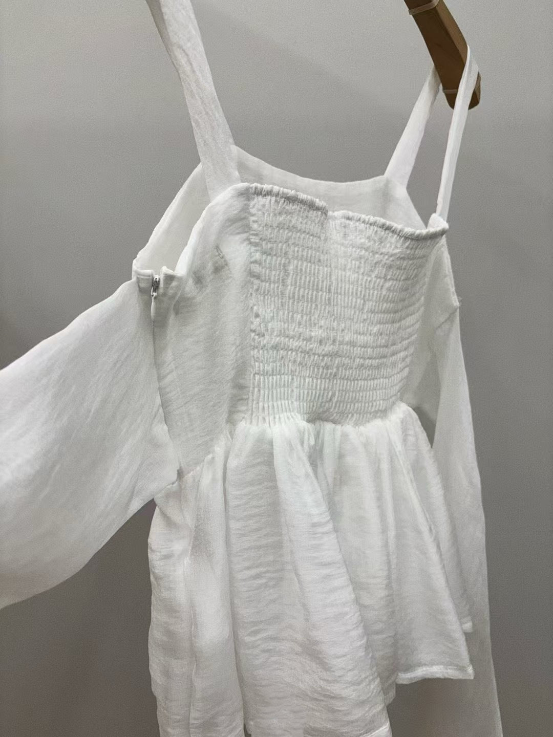 6PO 出片系列｜0625099 美背綁帶吊帶top