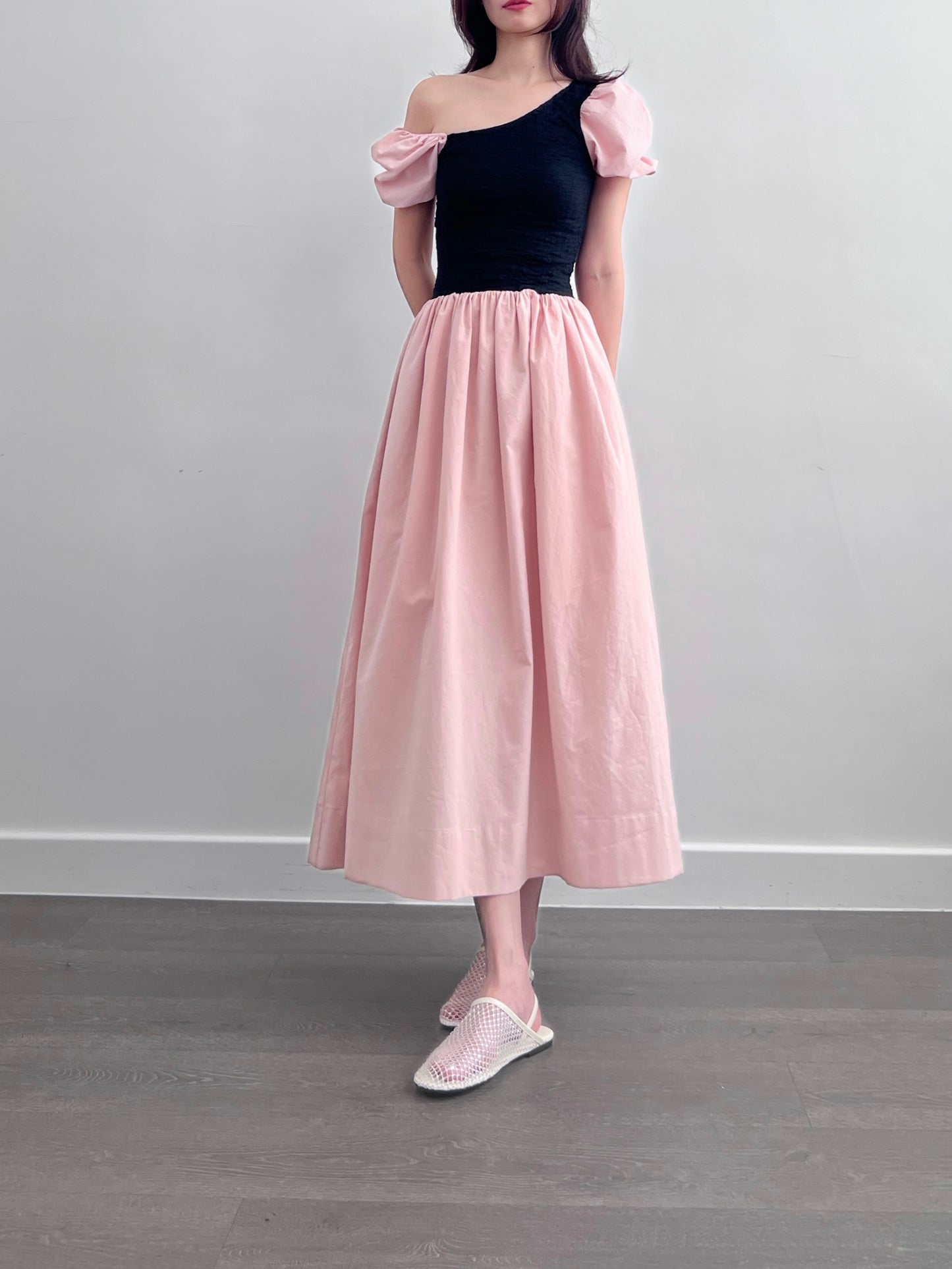 5PO 夏季打卡裙系列|0525083 One shoulder Puff sleeve dress