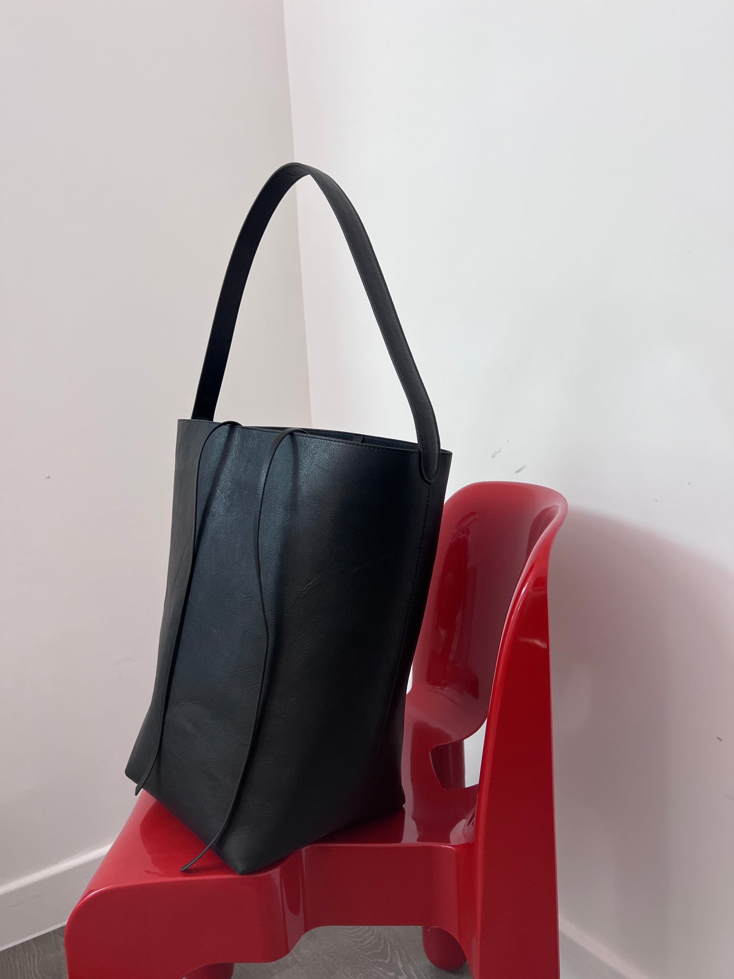 3PO|  BAG006  leather bucket bag