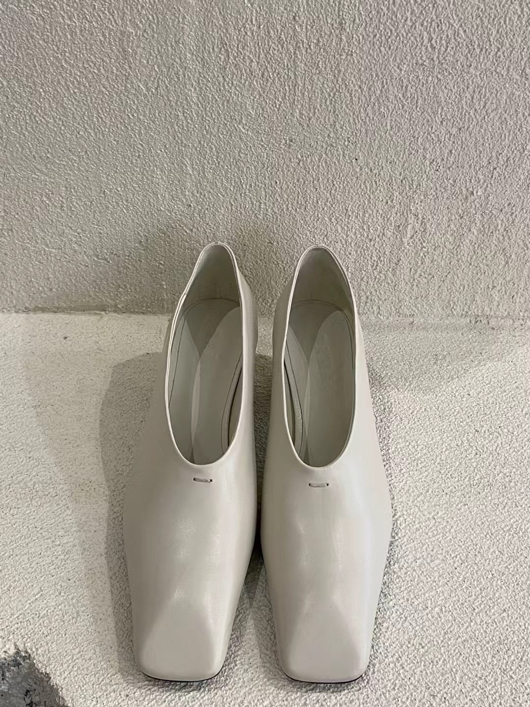 3PO | SH0041 Minimal style square-toe pumps（ 小牛皮）