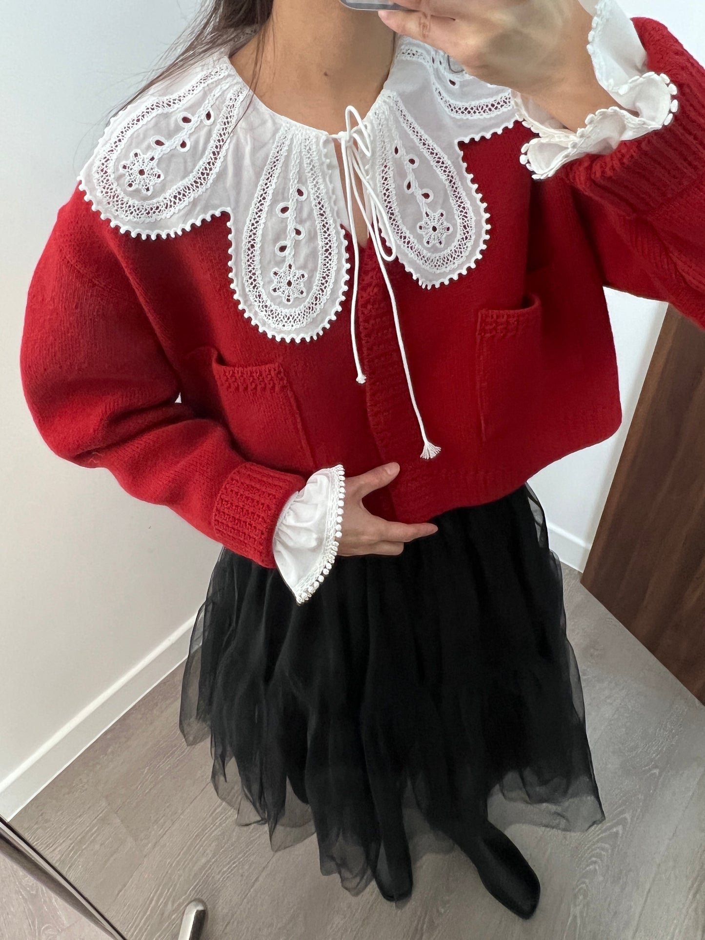 JanPO New Year’s Capsule  |  0125015 Vneck cropped cardigan