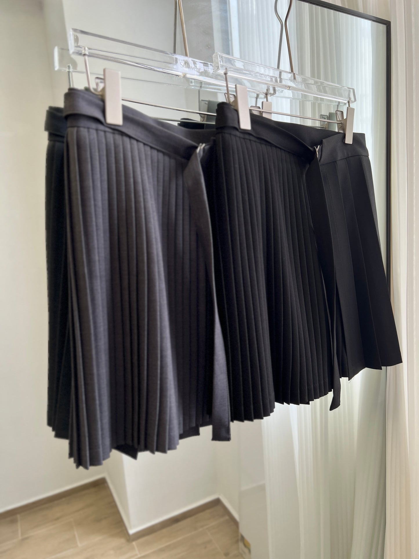 Sold out ✖️9月PO No.17 Belt waist pleated mini skirt