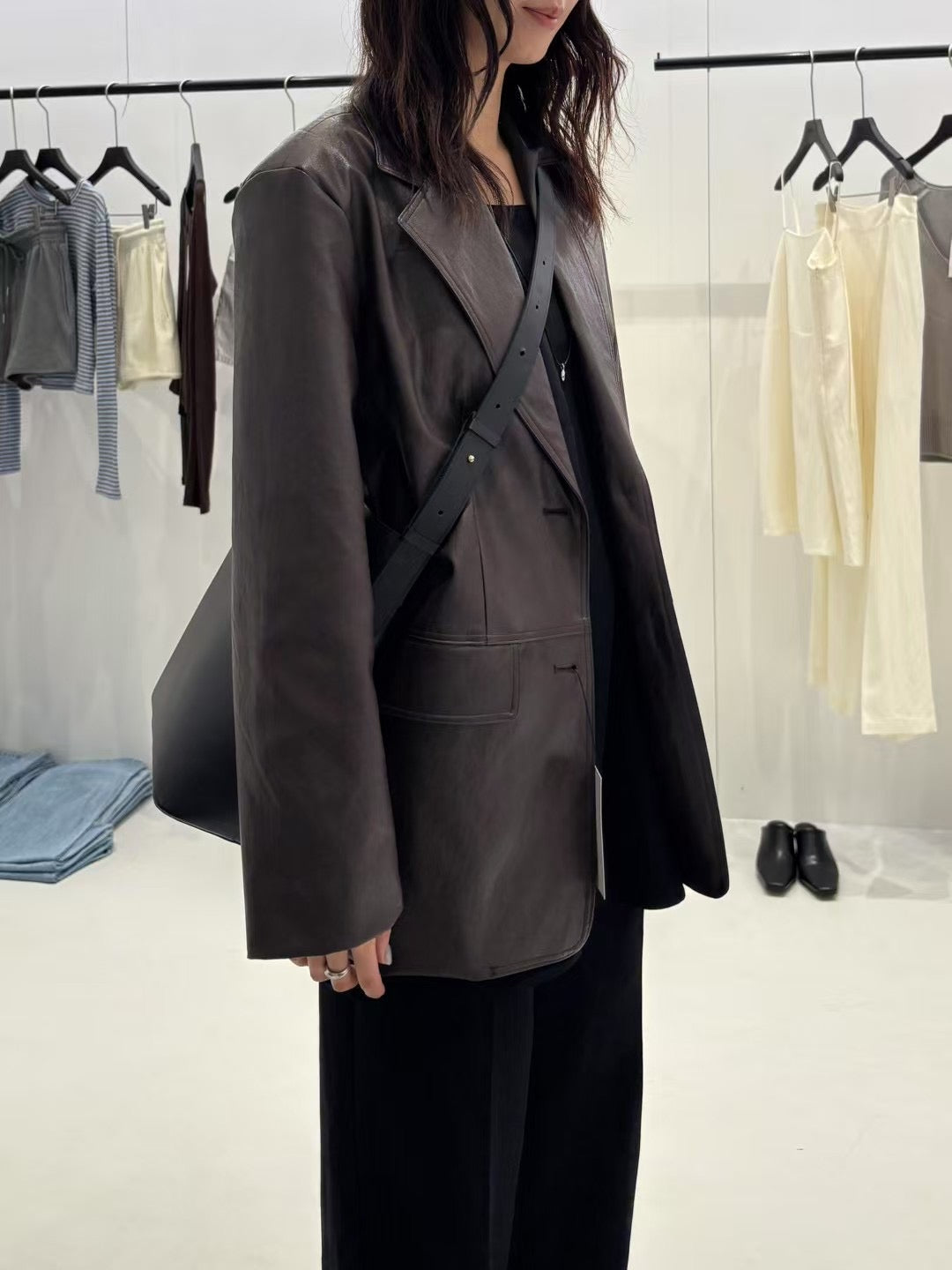 3 PO 有型款｜0325047 Faux Leather 西裝外套（輕身）