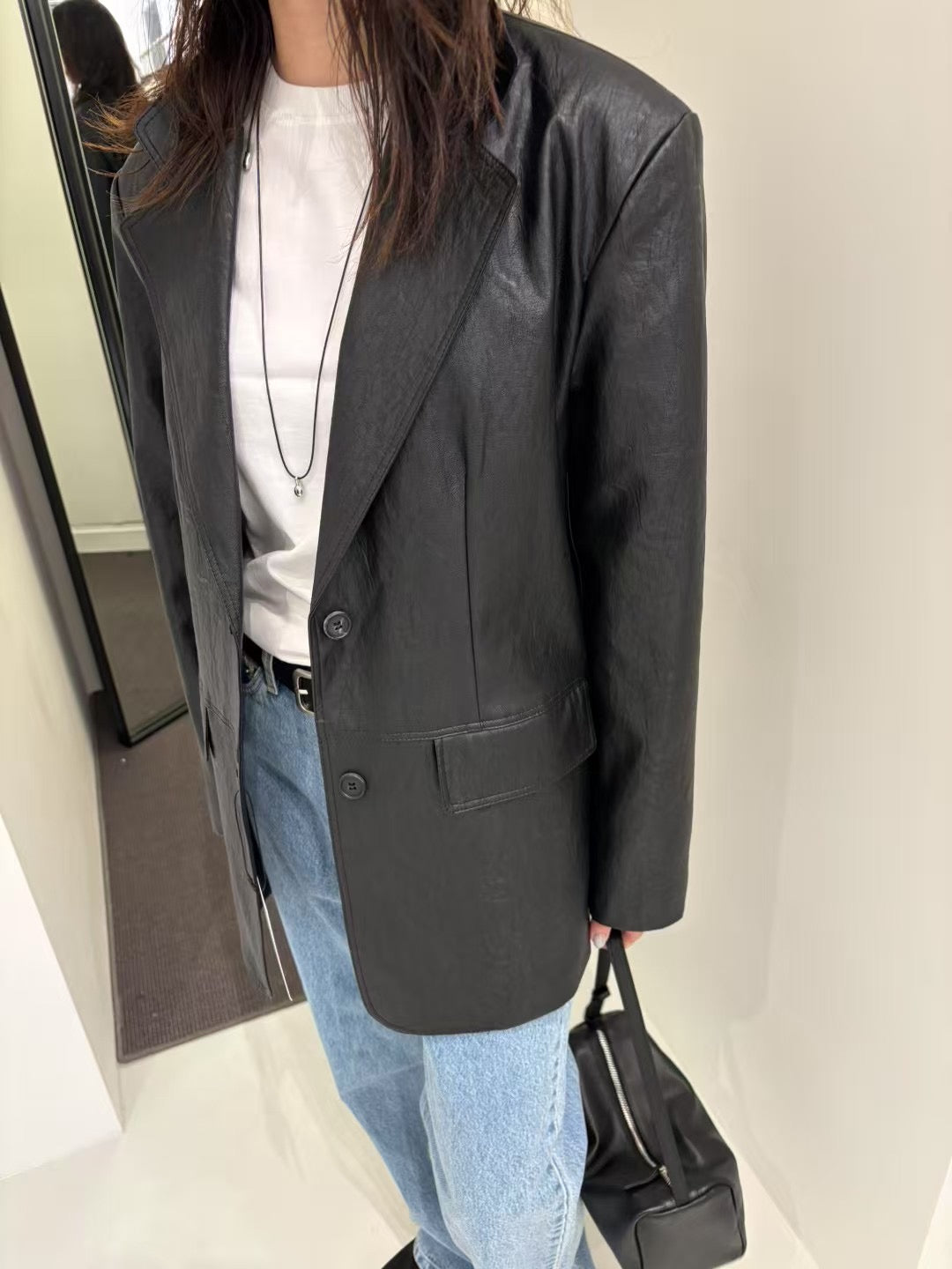 3 PO 有型款｜0325047 Faux Leather 西裝外套（輕身）