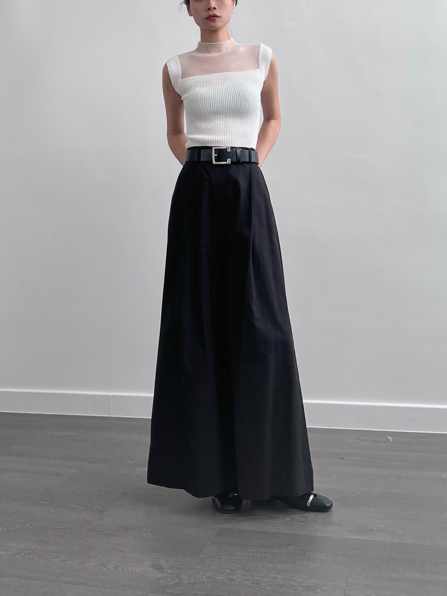 Sold out 4PO No.1 chino wide leg pants