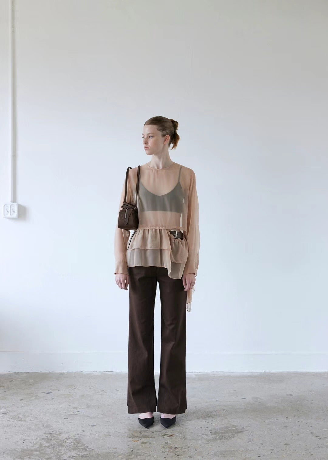 8PO / 0824036 Ruffled See through blouse