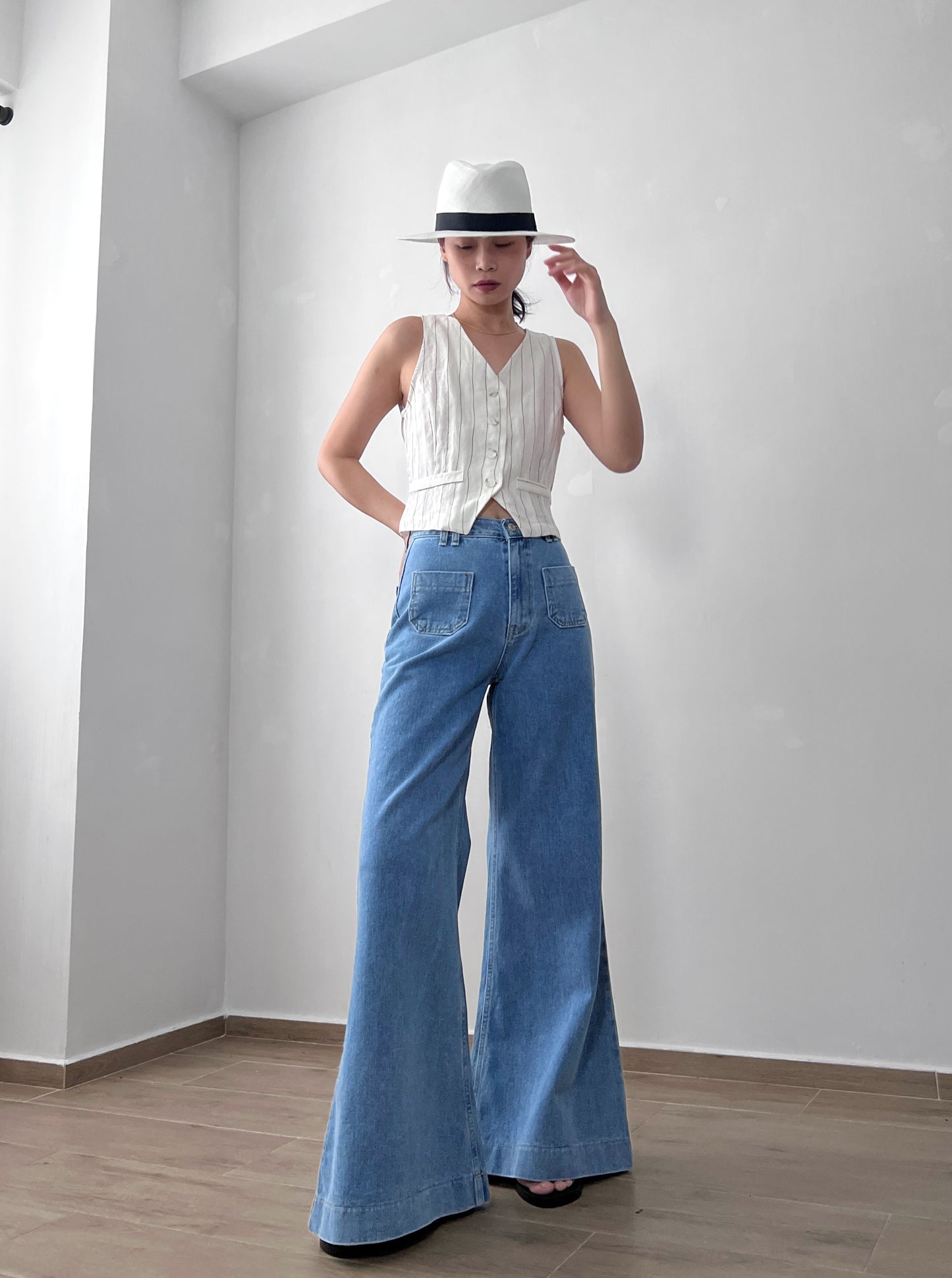 Sold out ✖️6PO No.9 Patch pocket flared jeans