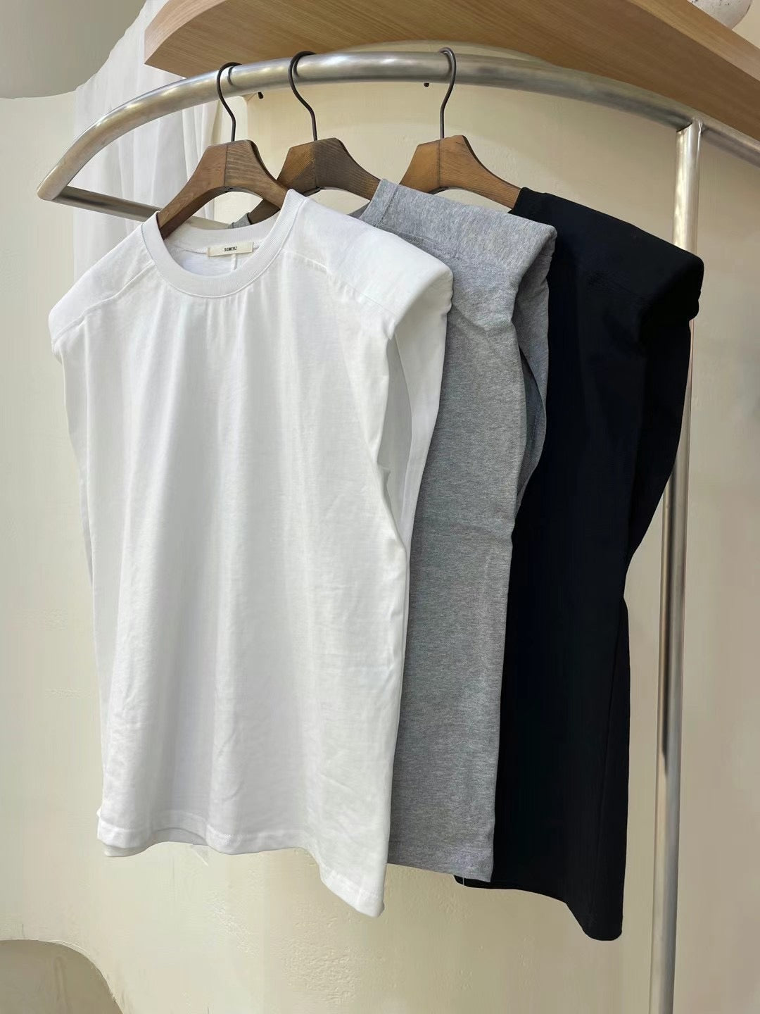 Sold out ✖️7月PO No.27 Shoulder Pads tee