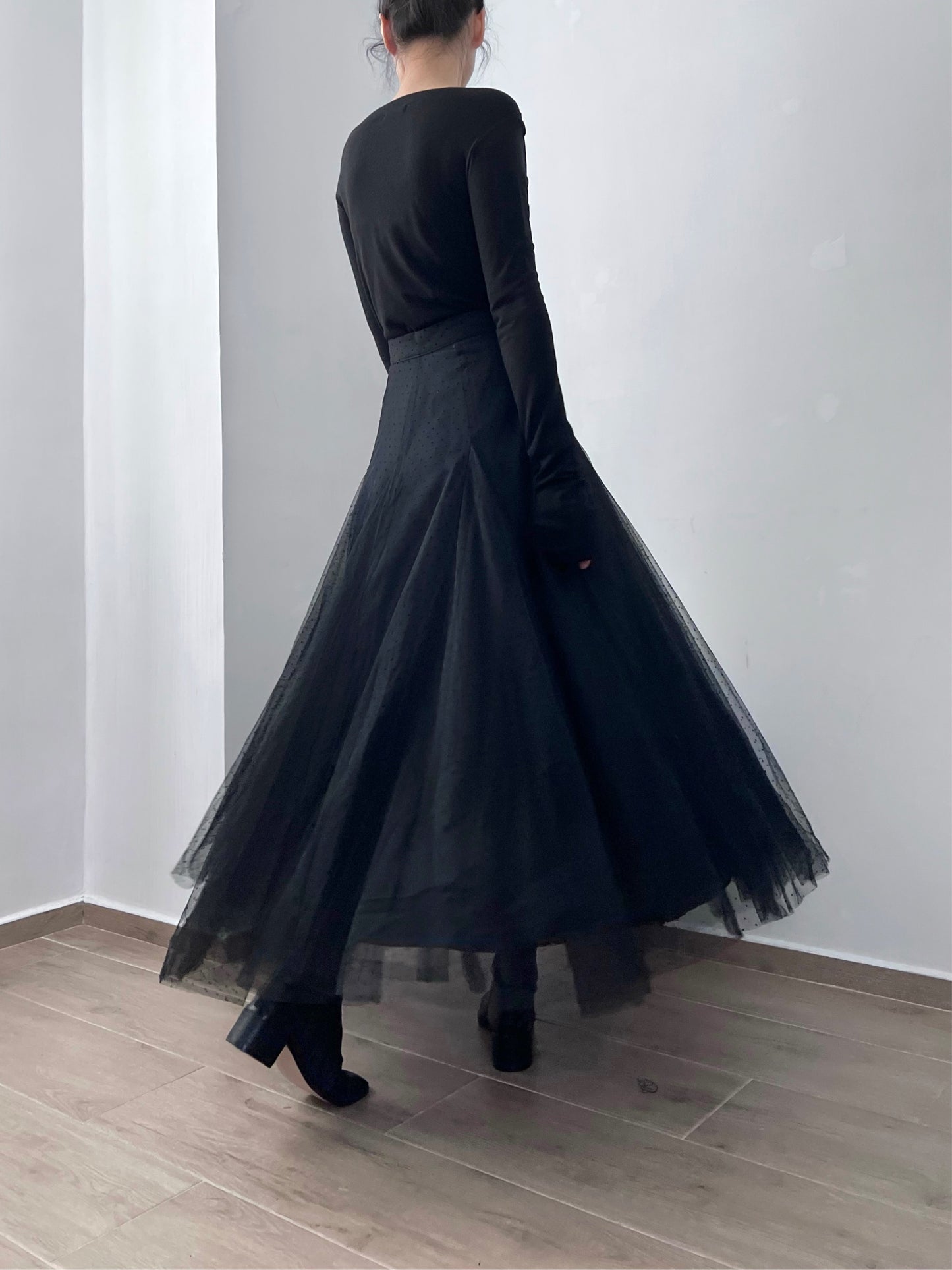2 No.2 Alice tulle midi skirt
